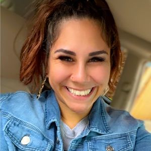 Meet your Posher, Sonia